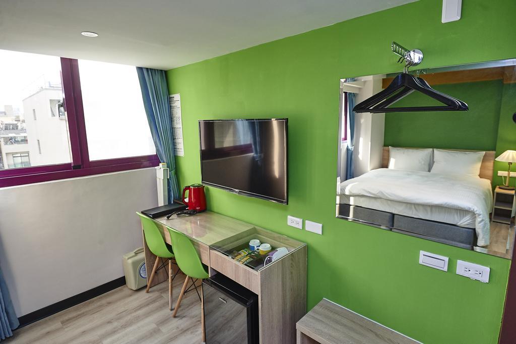 Lily Hotel Kaohsiung Exterior foto